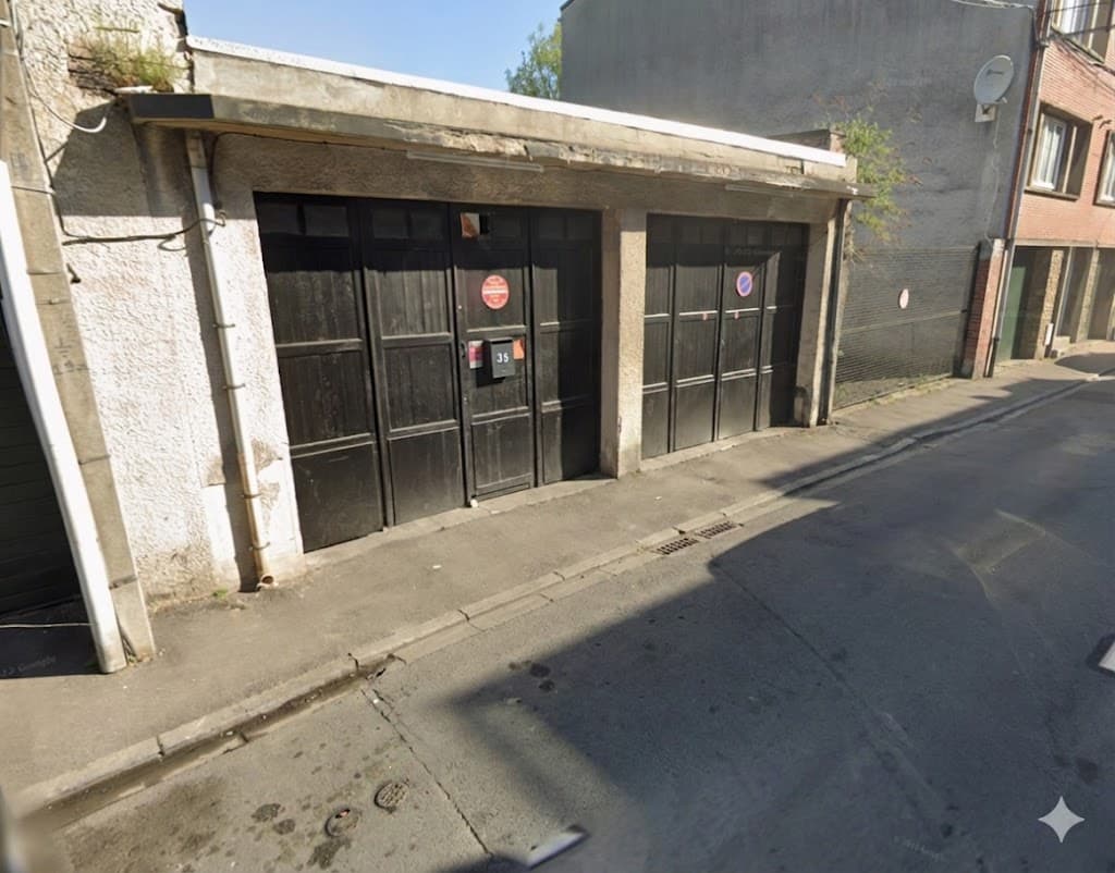 Vue du garage — SCI NAVISI